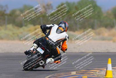 media/Sep-25-2023-Moto Forza (Mon) [[81ffa65e0a]]/B-C Group/Session 4 (Turn 2 Backside)/